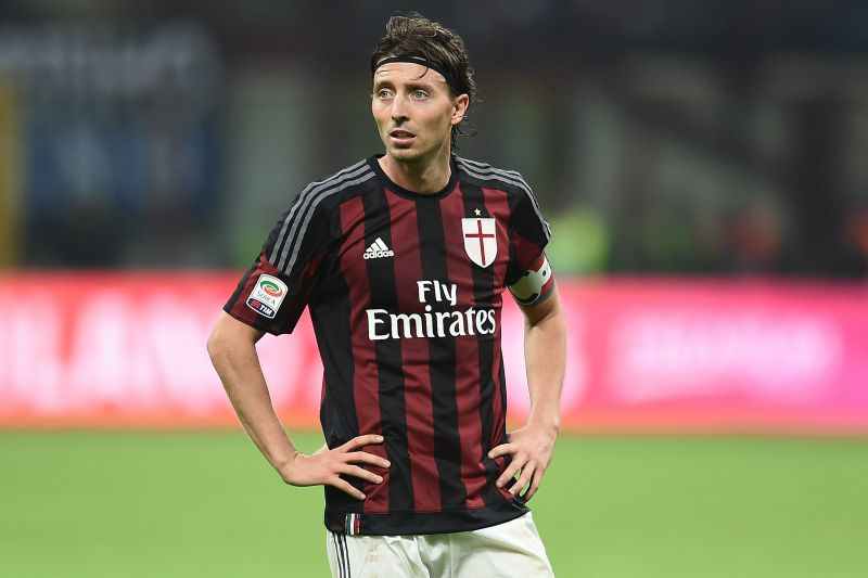 Milan news Montolivo